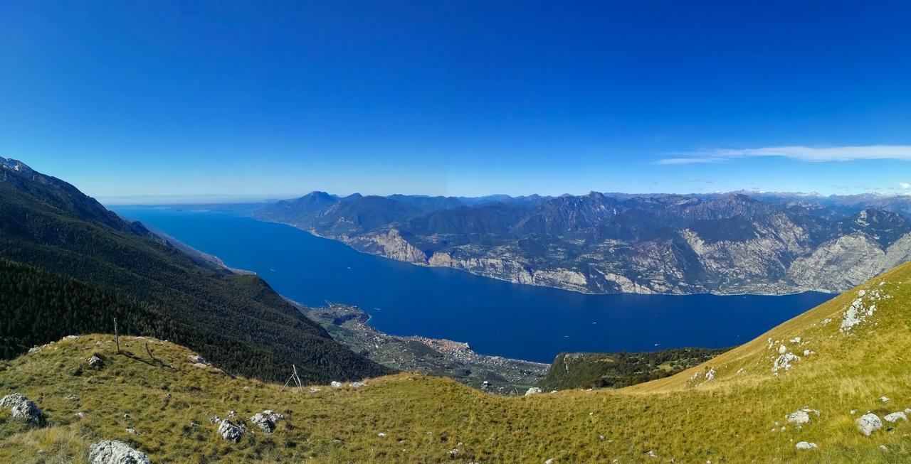 Готель Rifugio Monte Baldo Авіо Екстер'єр фото